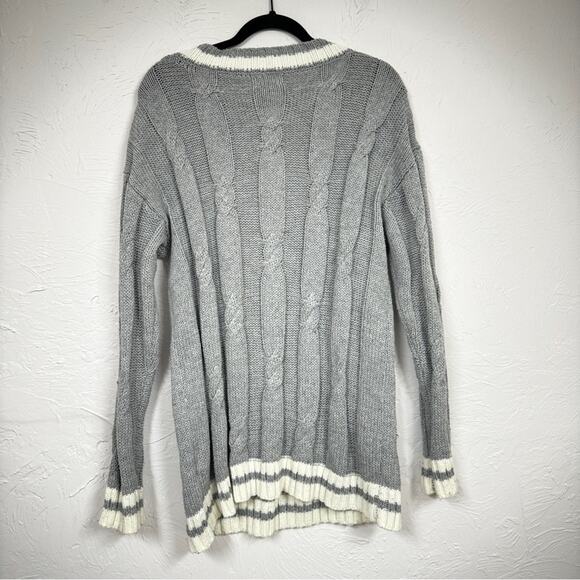 Revolve Superdown Grey Cable Knit Sweater Dress Womens M V Neck Preppy Academia - Picture 11 of 11